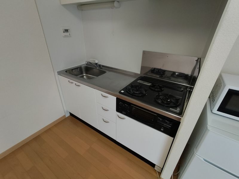 レオパレスＳＡＫＡＥⅡ キッチン