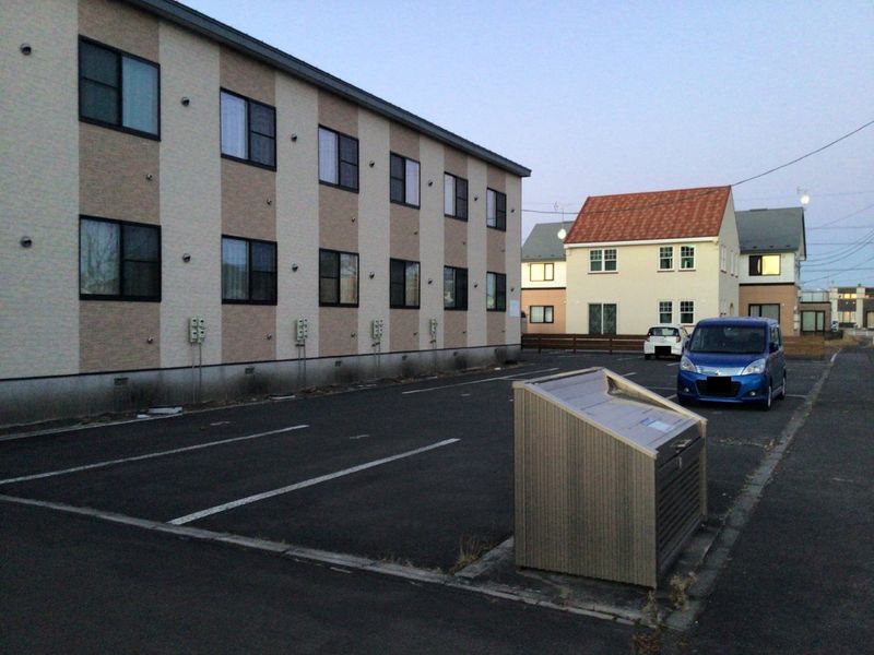 レオパレス昭和中央 駐車場