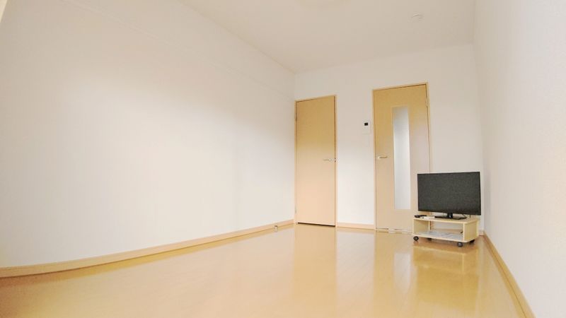 レオパレスクアッド 居間