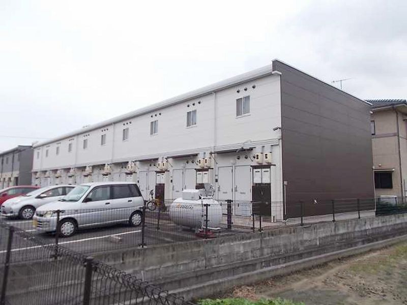 レオパレスルピナス 外観