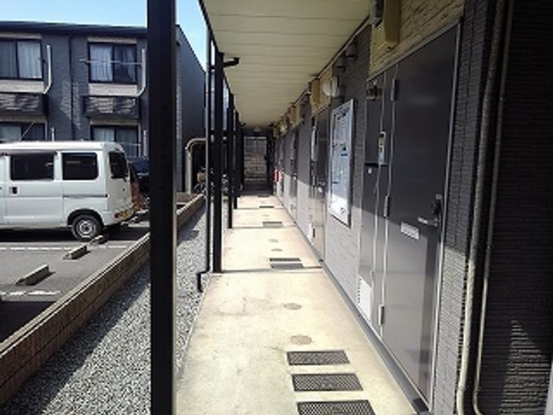 レオパレスコスモス今在家 玄関
