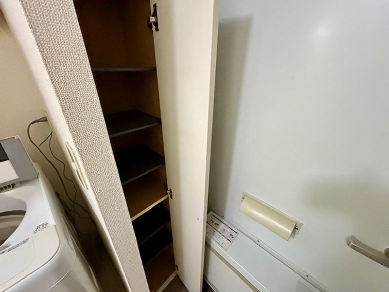 レオパレスかたや 玄関