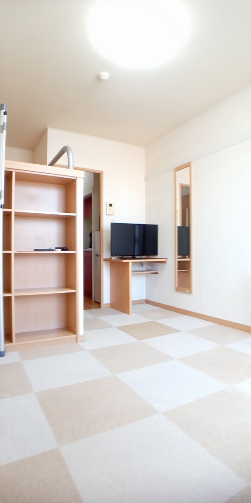 レオパレスバンリュ 居間