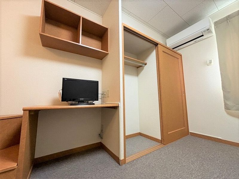 レオパレス新町 収納