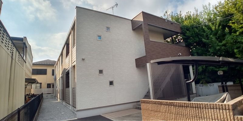 Bên ngoài CLEINO Riverside II