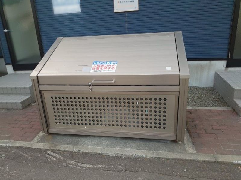 レオパレススカイブルー西町 共用部分