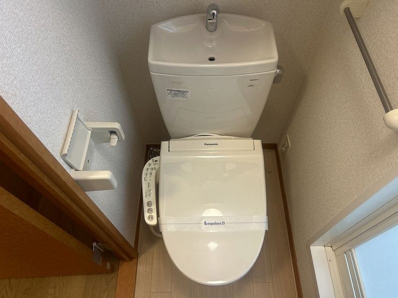 レオパレスグレース トイレ