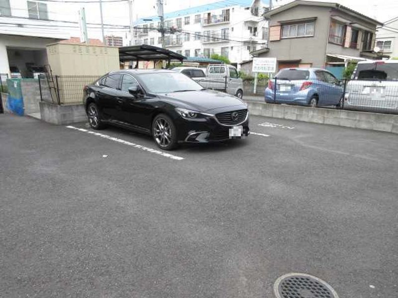 レオパレスＳＫＹ 駐車場