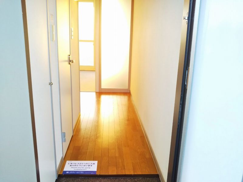 レオパレスＹＡＮＡＧＩＤＡ 玄関