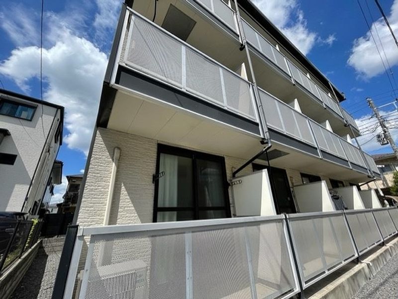 レオパレス湊町ＬＡ１ バルコニー