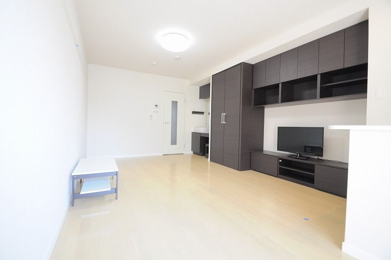 レオネクストＫＳＰＩＲＩＴ山桃 居間