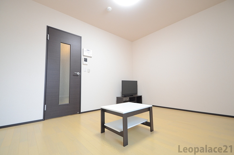 クレイノ鴛鴨 居間