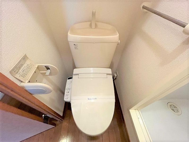 leopalace Pista B Toilet