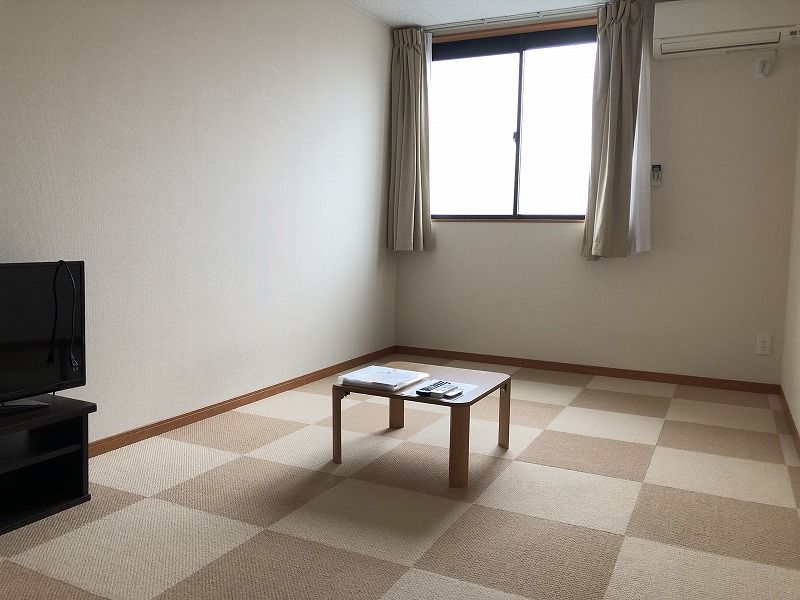 レオパレスＫ　ｓ 居間