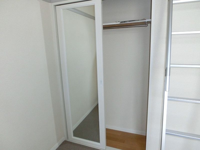 レオパレス弁天Ⅱ 収納