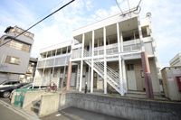 レオパレス鷹合 外観