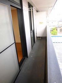 レオパレス彩弐番館 バルコニー