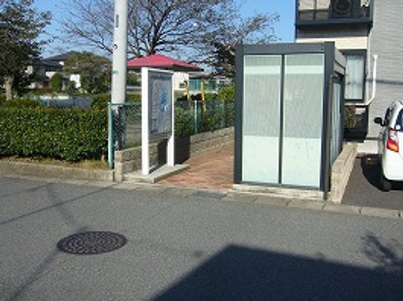 レオパレスポポラーレ エントランス