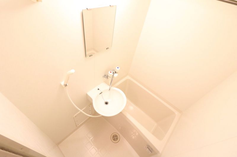 レオパレス三津屋北 風呂