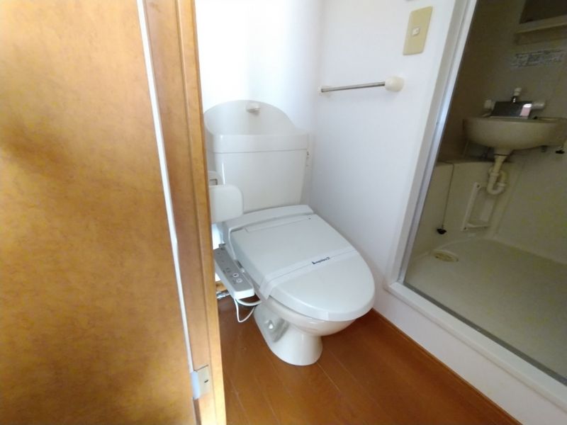 レオパレスエムズ トイレ