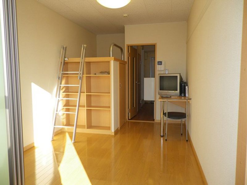 レオパレスカメリアⅡ 居間