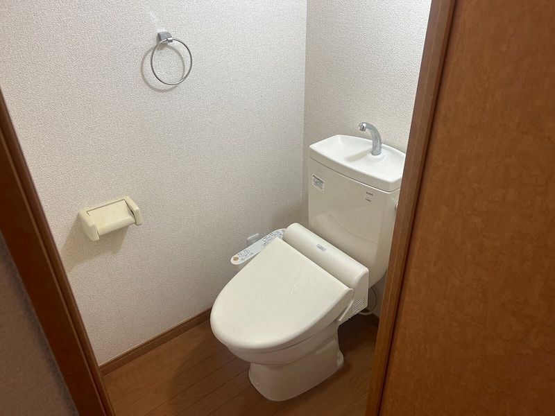 レオパレスラポールⅠ トイレ