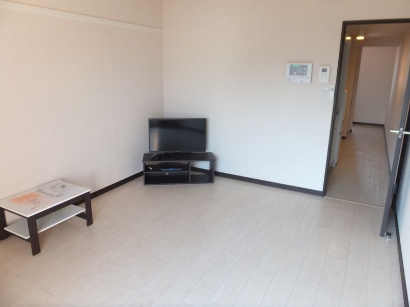 レオネクストパテール原町 居間