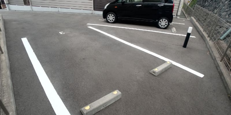 クレイノ新生Ⅲ 駐車場