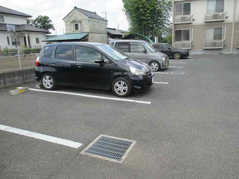 レオネクストチャーステージ 駐車場