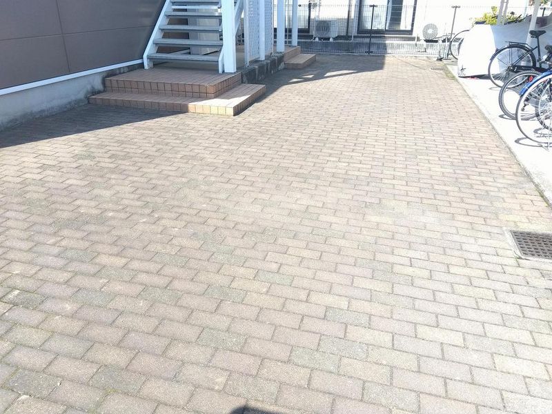 レオパレスソレーユ エントランス