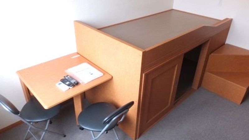 レオパレスルーチェ 居間
