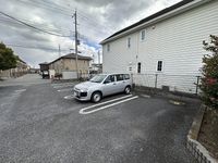 レオパレス太陽 駐車場