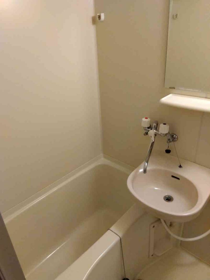 レオパレスフリーダ南５条 風呂