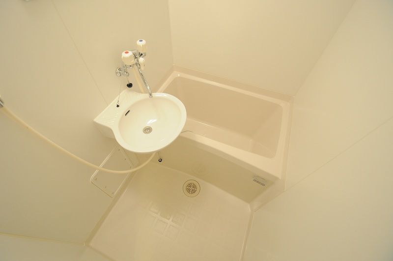 レオパレスＭａｉｓｏｎ　Ａｏｙａｍａ 風呂