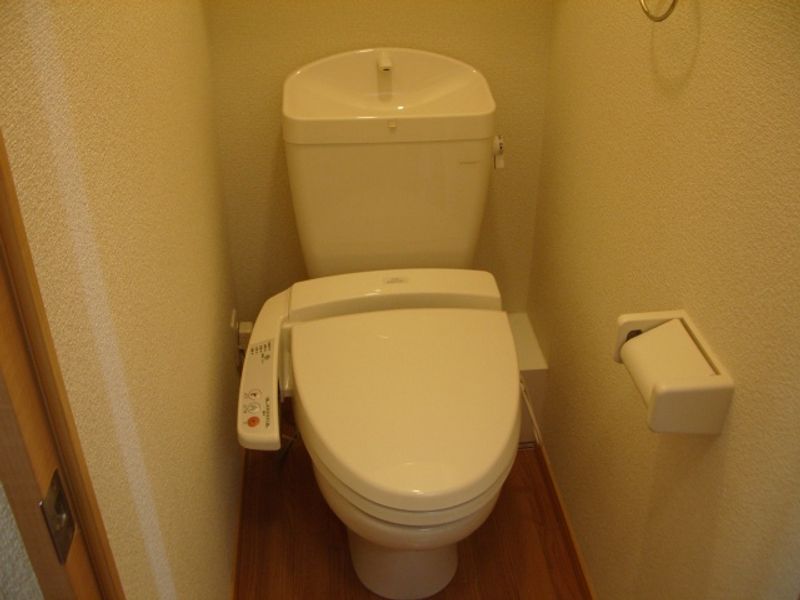 レオパレスタンポポ トイレ