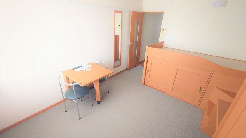 レオパレスペイサージュ 居間