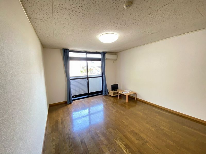 レオパレスドミールＢ館 居間