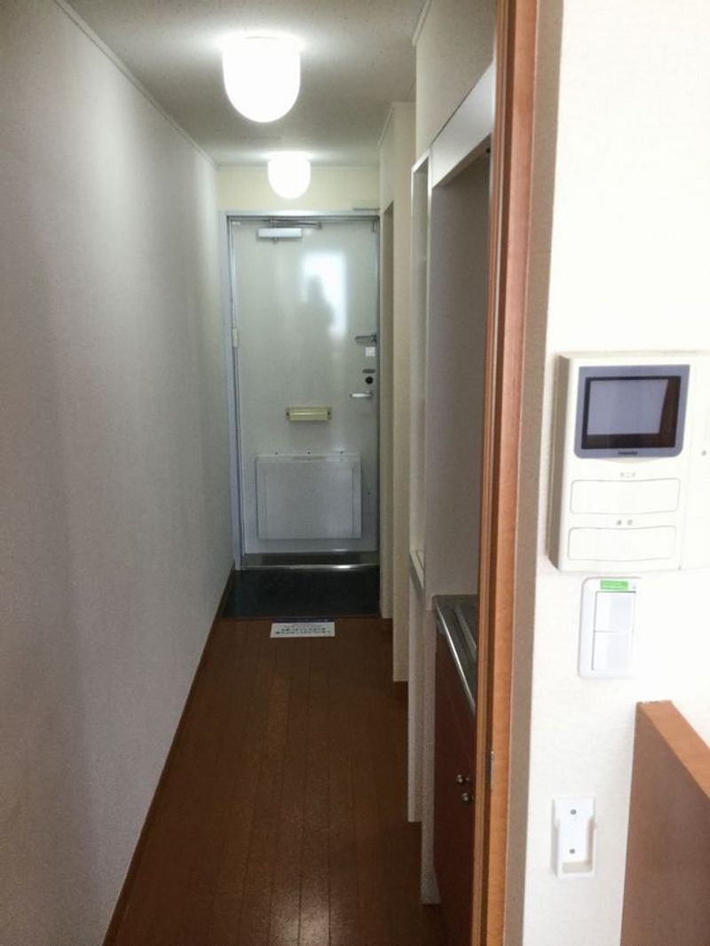 レオパレスＦｒａｎｓｅｓｃ 玄関