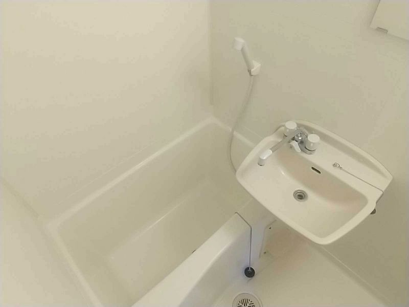 leopalace Suzuran Bathroom