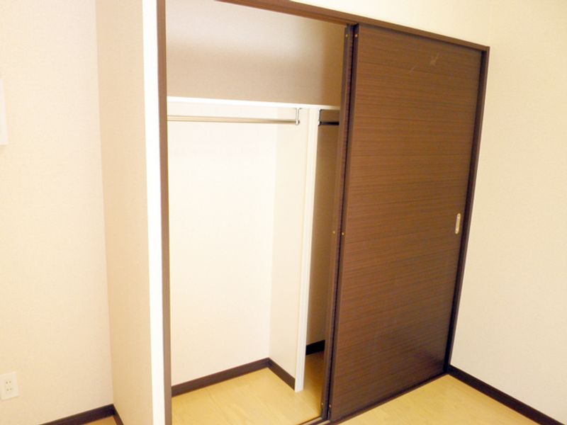 レオネクスト岩澤 収納