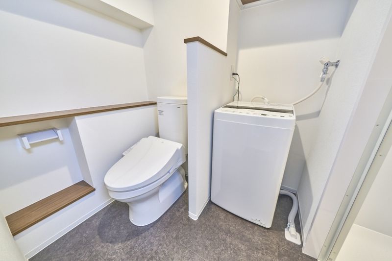 ArLk Muroka Toilet