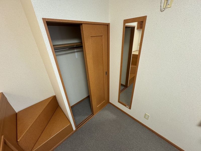 レオパレスかりがね 収納