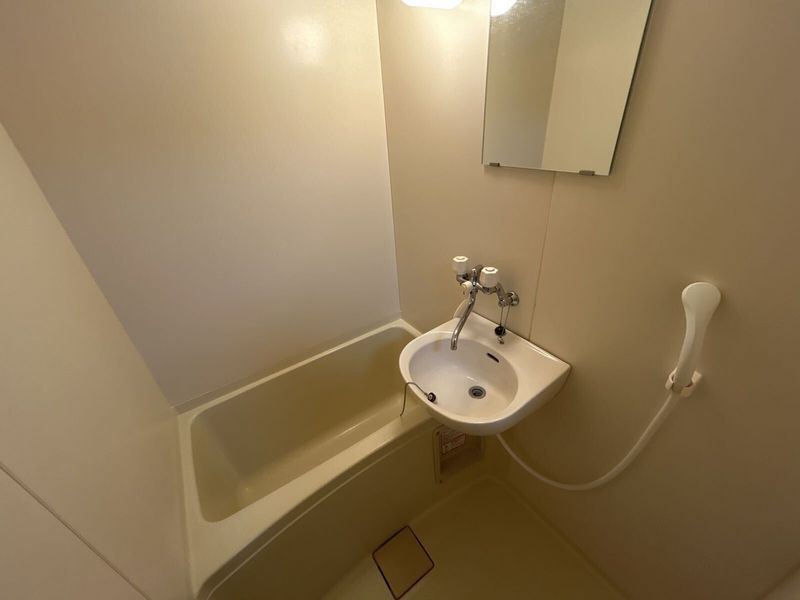 レオパレスＬｅｓ　Ａｍｉｅｓ 風呂