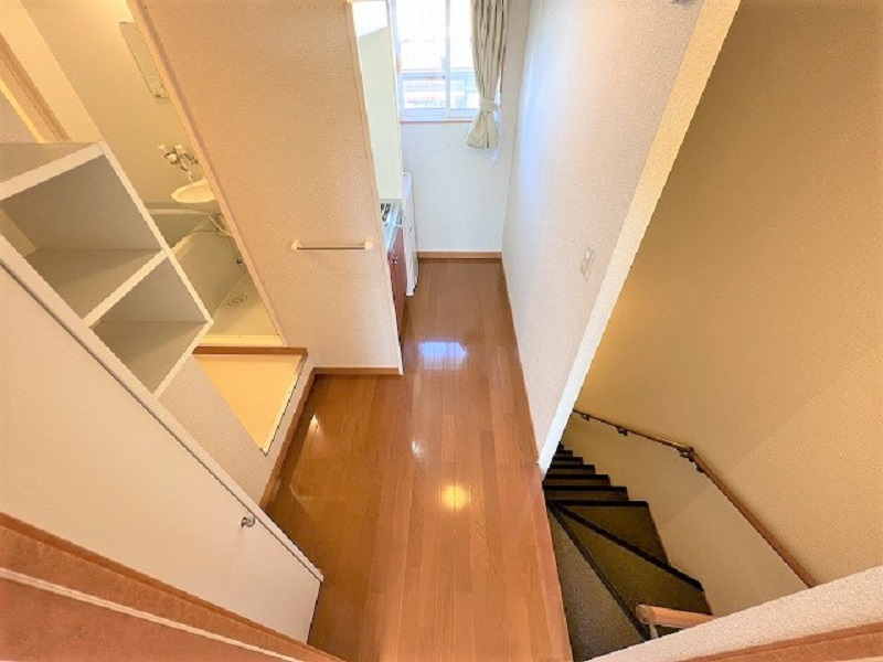 レオパレスＷｉｎｇ ロビー