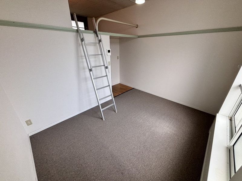 レオパレスエスペランサ 居間