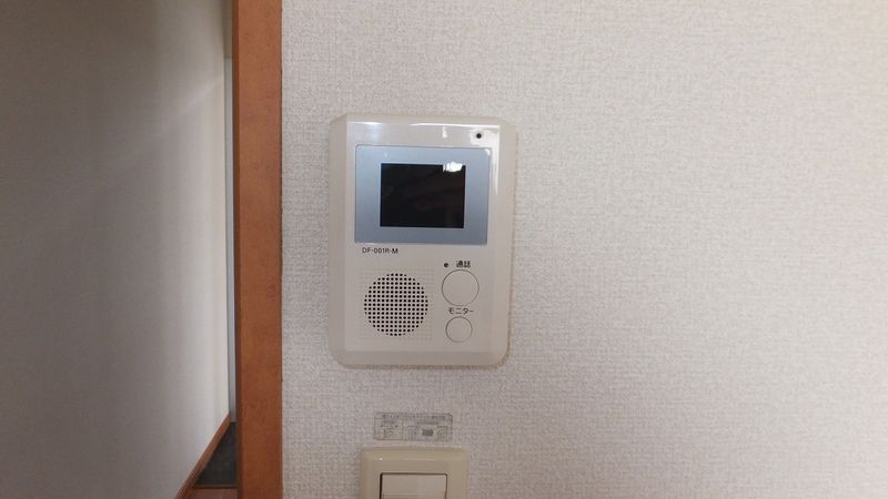レオパレスひまわり下井沢 玄関