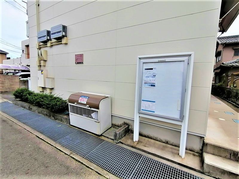 レオパレスリバーサイド 共用部分