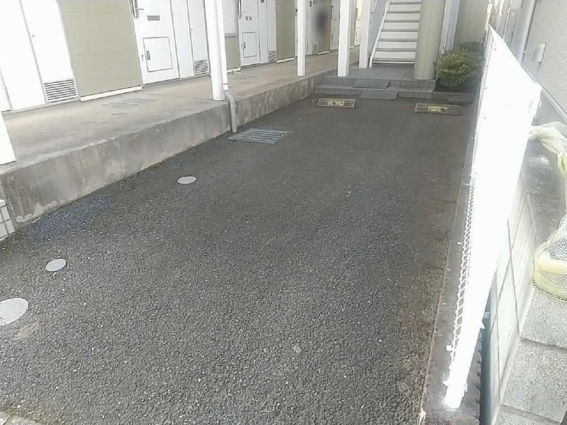 レオパレス向陽 駐車場