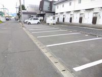 レオパレス清千 駐車場