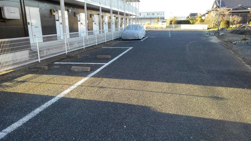 レオパレスペイサージュⅡ 駐車場